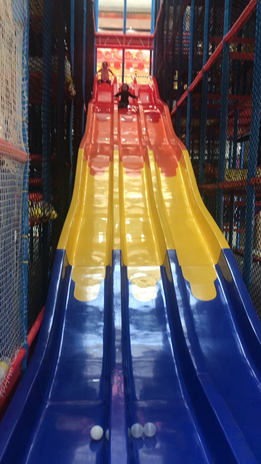 超大滑滑梯