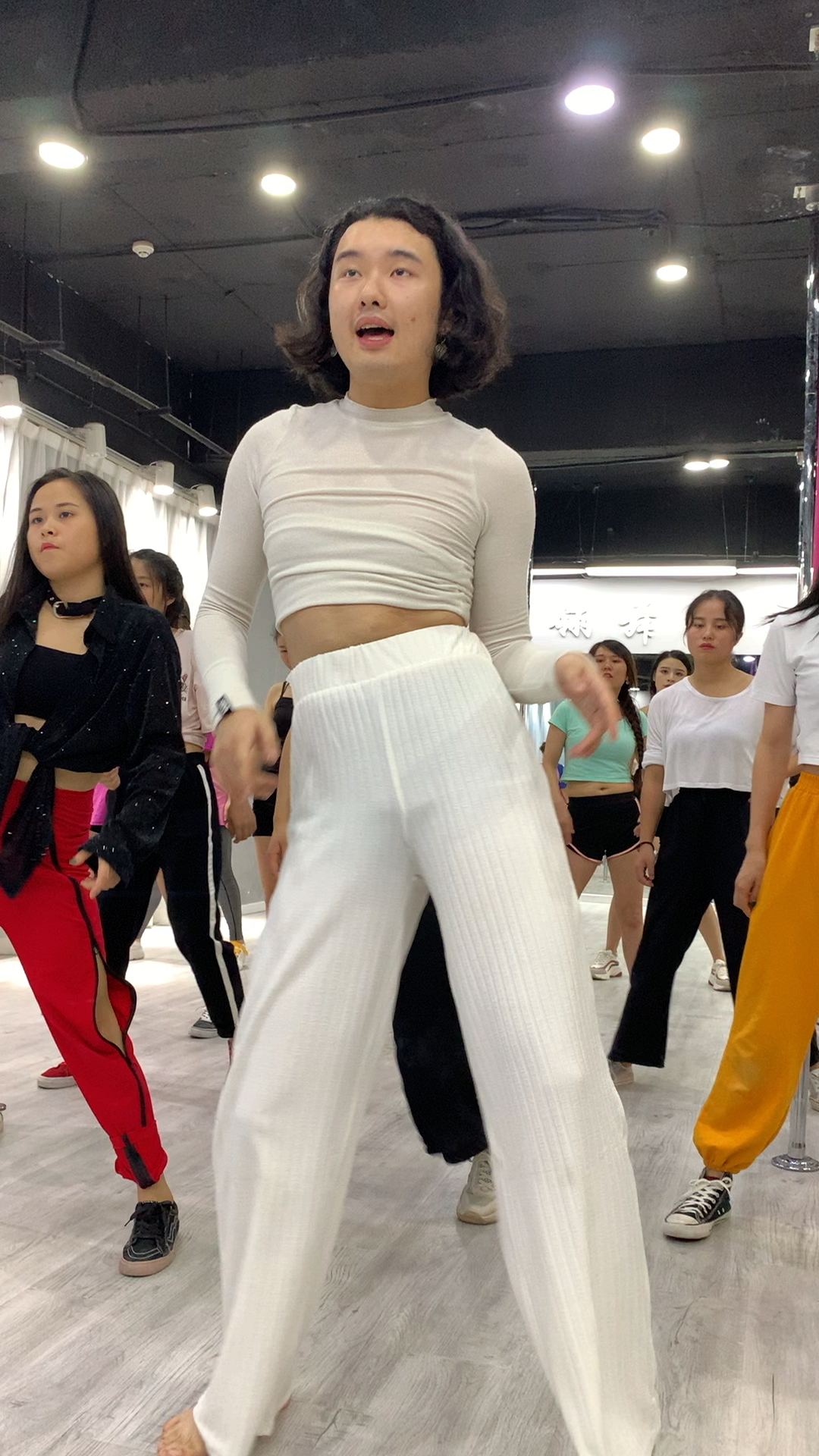 舞蹈#论妖娆我没输过谁的哦