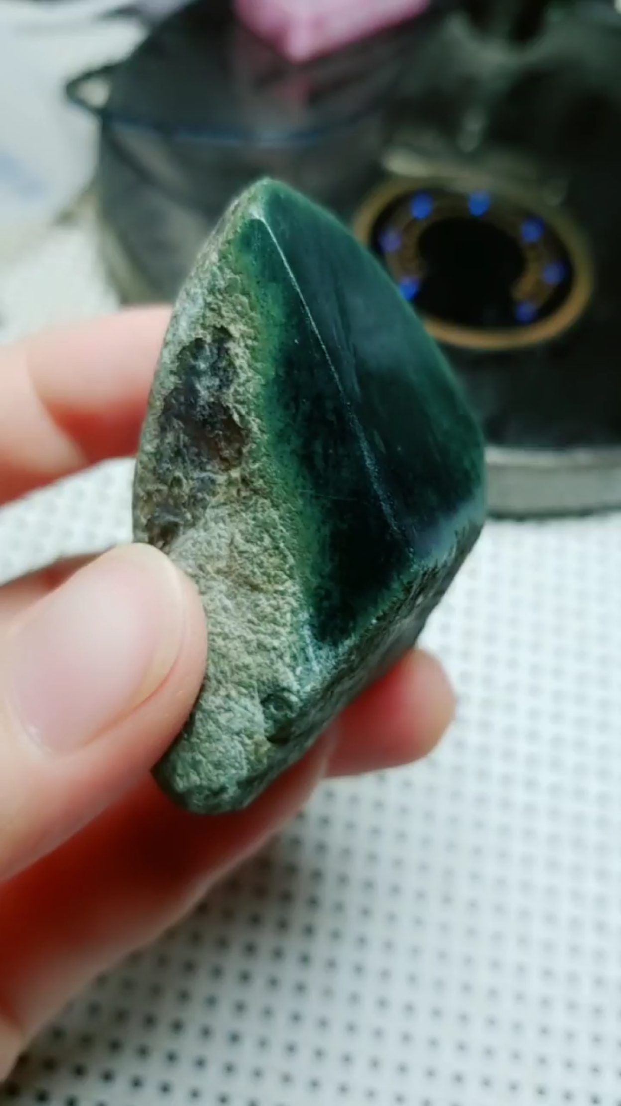 翡翠原石 老南奇切口墨翠明料 二十章