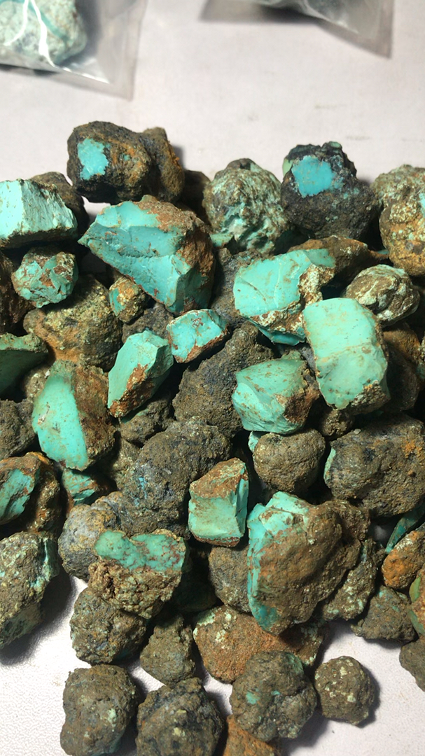 湖北十堰原矿绿松石#湖北十堰郧西涧池取经人松石