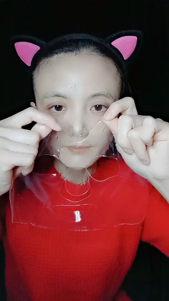 用三天,豆豆没了,坚持一个月,痘印红血丝敏感没了.可以敷一夜