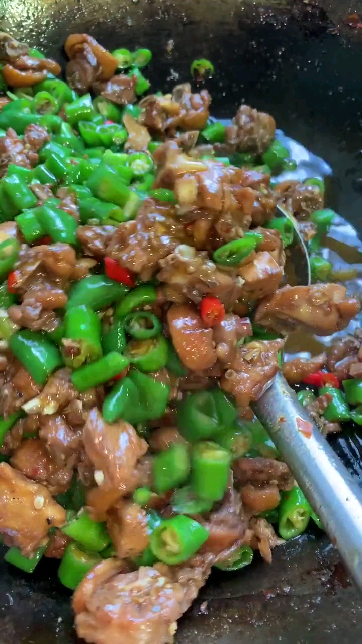 青椒炒鸡