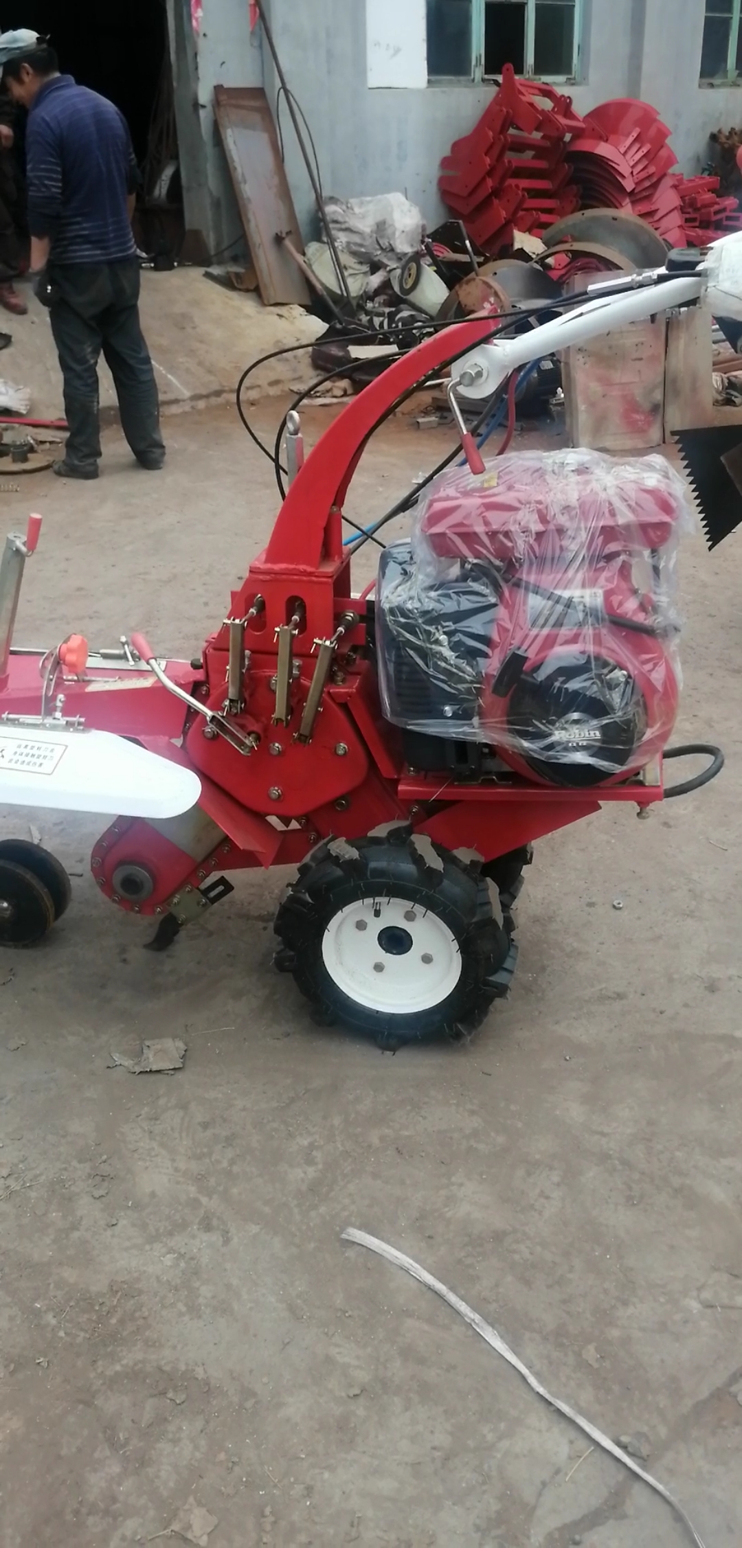 进口罗宾发动机,开沟培土机-度小视