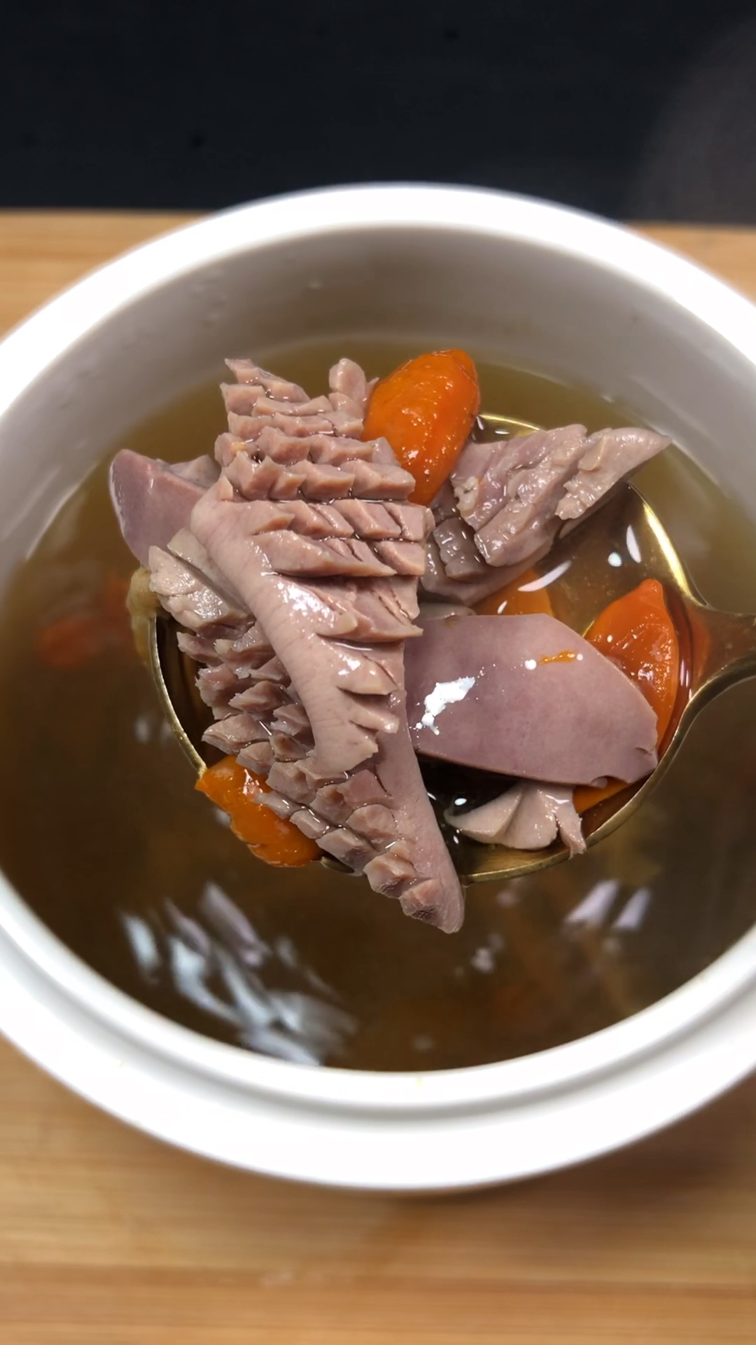 一碗猪腰汤 简单方便快,暖了整个夜深晚归人,为创业路上人加油-度小视