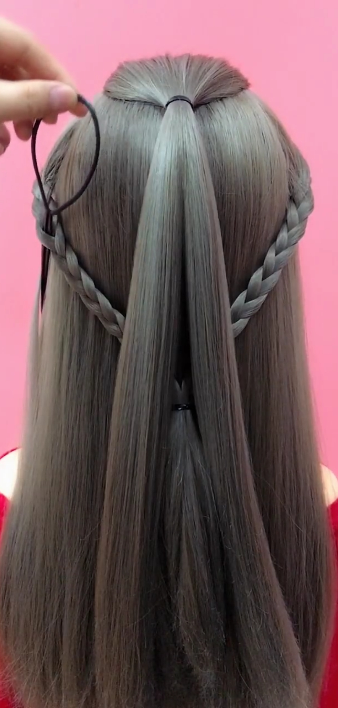 最火降落伞发型原来是这样扎的