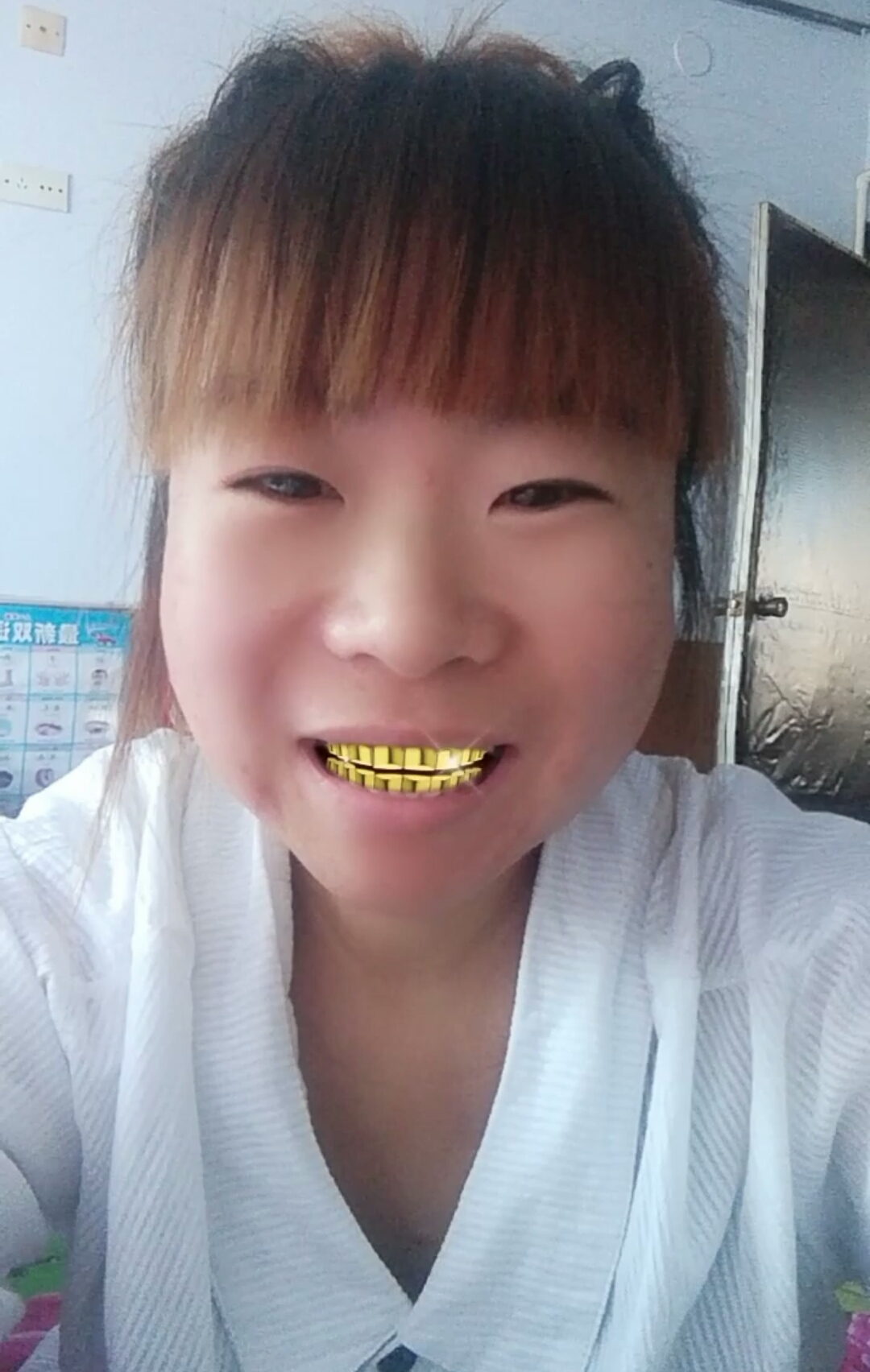 满口大金牙,不怕丢