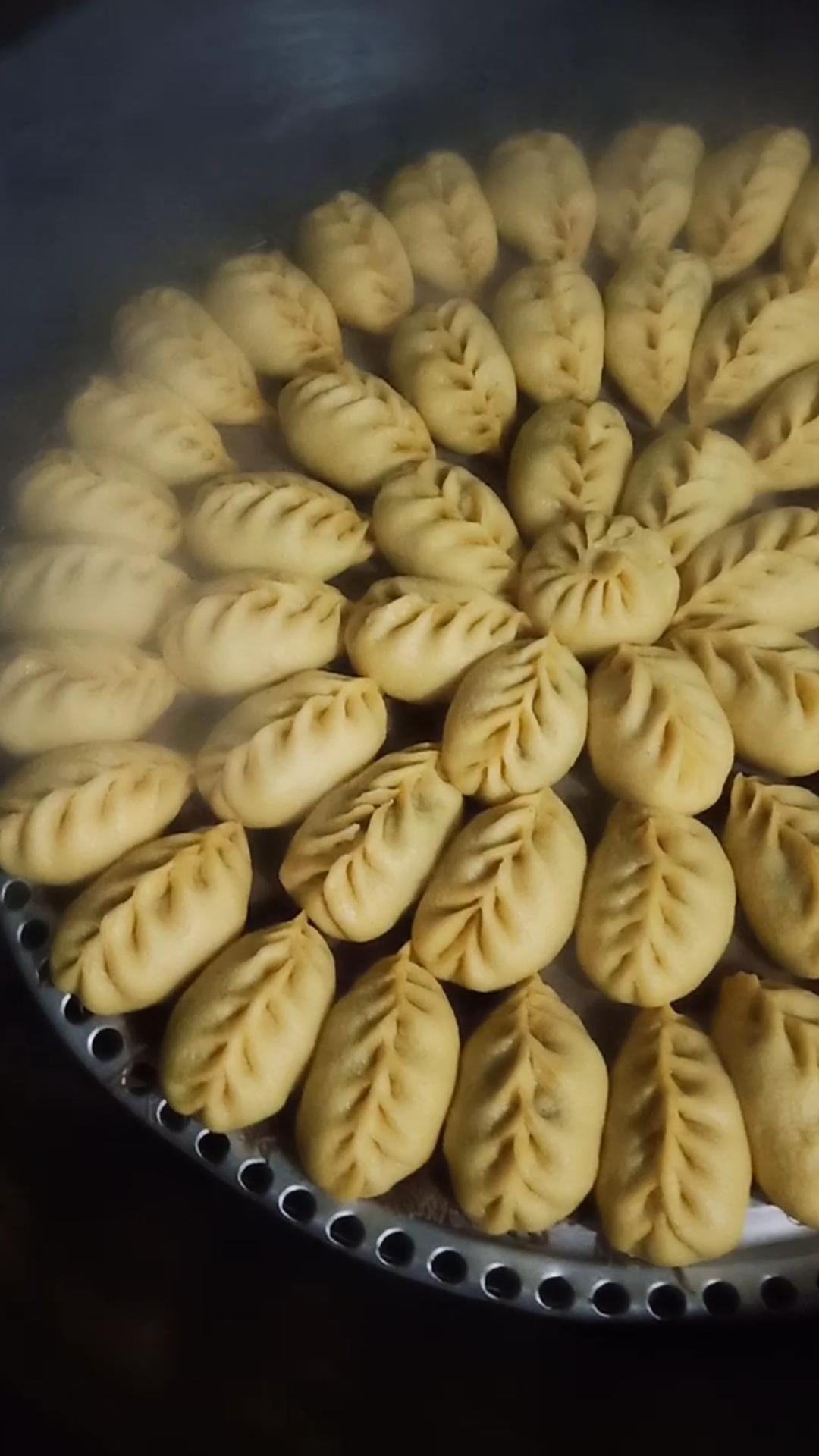 接锅了黄金麦穗蒸饺