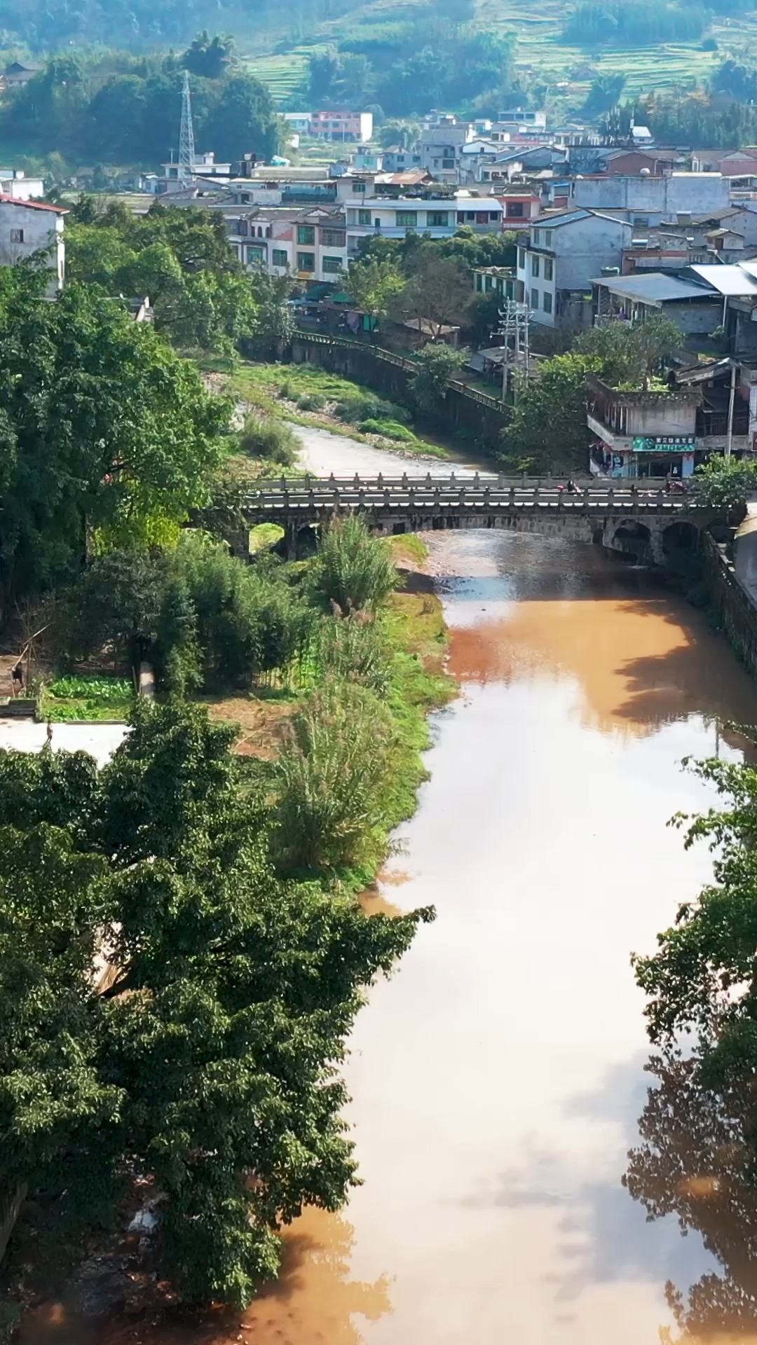 我要上热门#云南威信先旧城镇,矗立在高原上的小镇