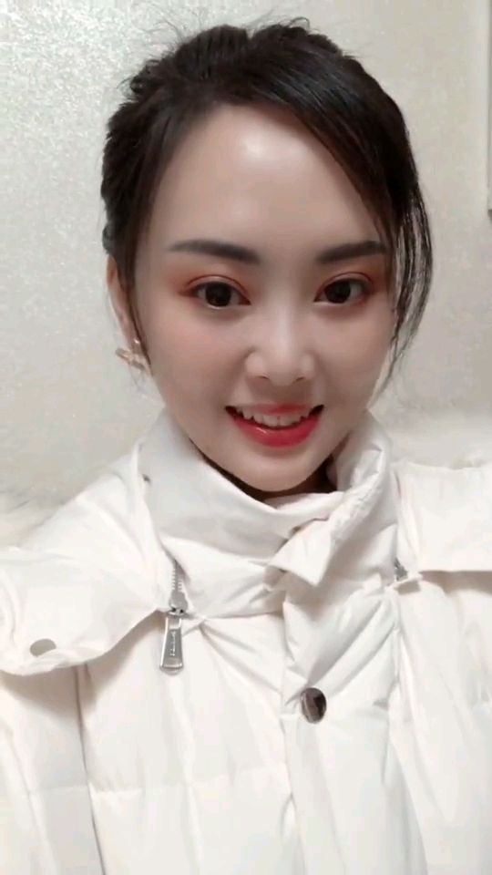 优秀如我#美女们无美颜无滤镜无瘦脸的样子! 妈耶!太真实了!老弟!