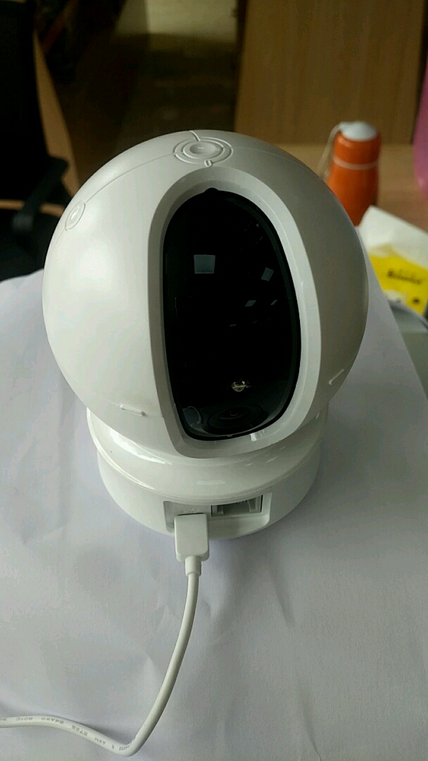 海康威视360度转动摄像头,还会双向对讲,想看哪里就看哪里,随时随地