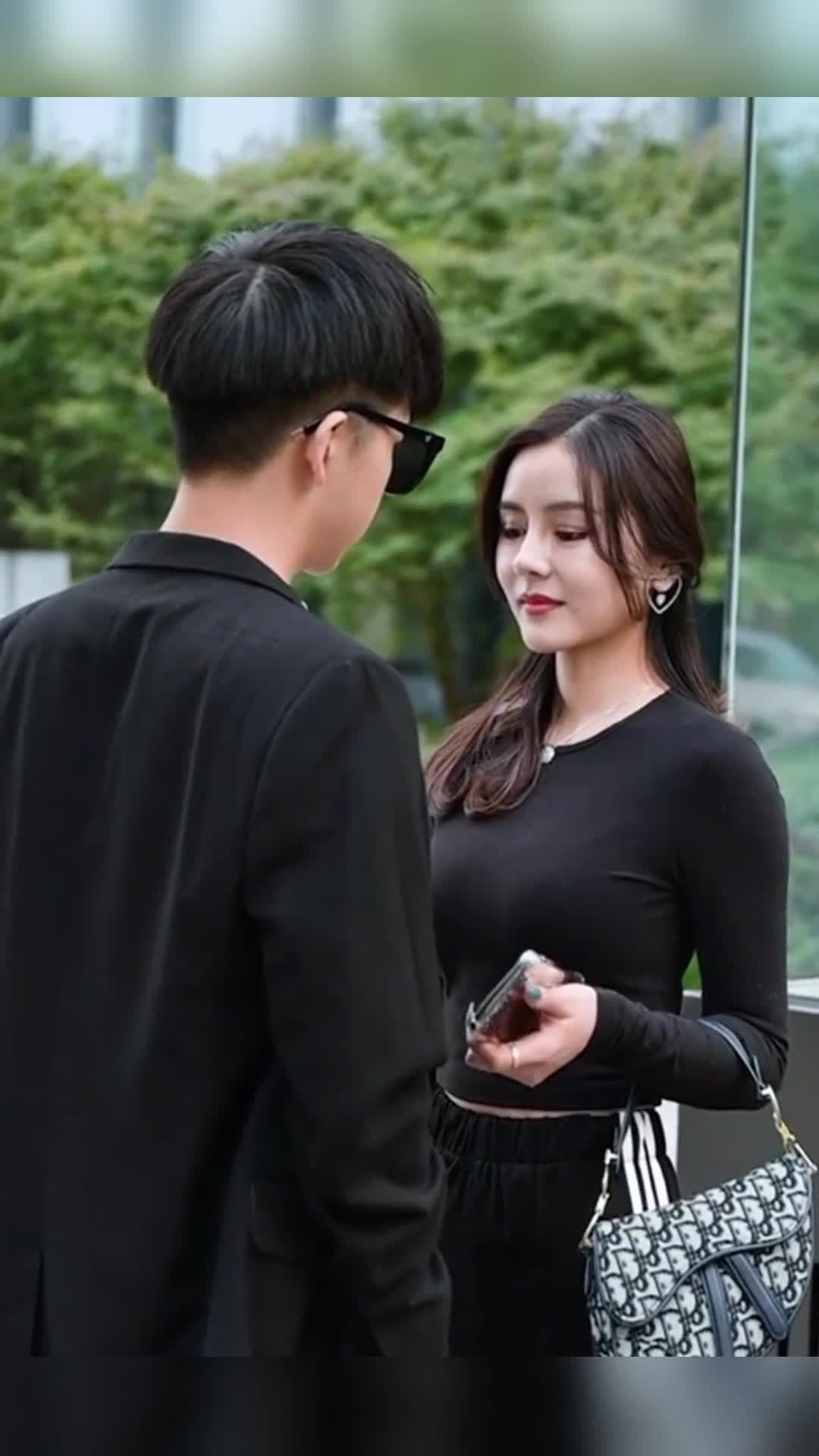 我要上热门#就这样含情脉脉的对视了十分钟,你们猜小姐姐最后说了