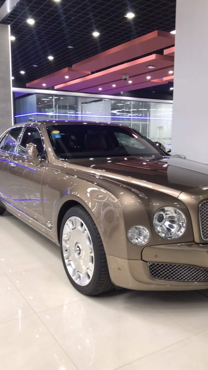 最美汽车#范冰冰一手座驾宾利慕尚顶配,车况原版原漆,喜欢的老铁双击