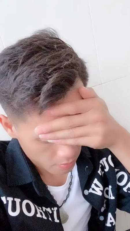 挺你哦! 回复 3 晰竹熠:小老头?