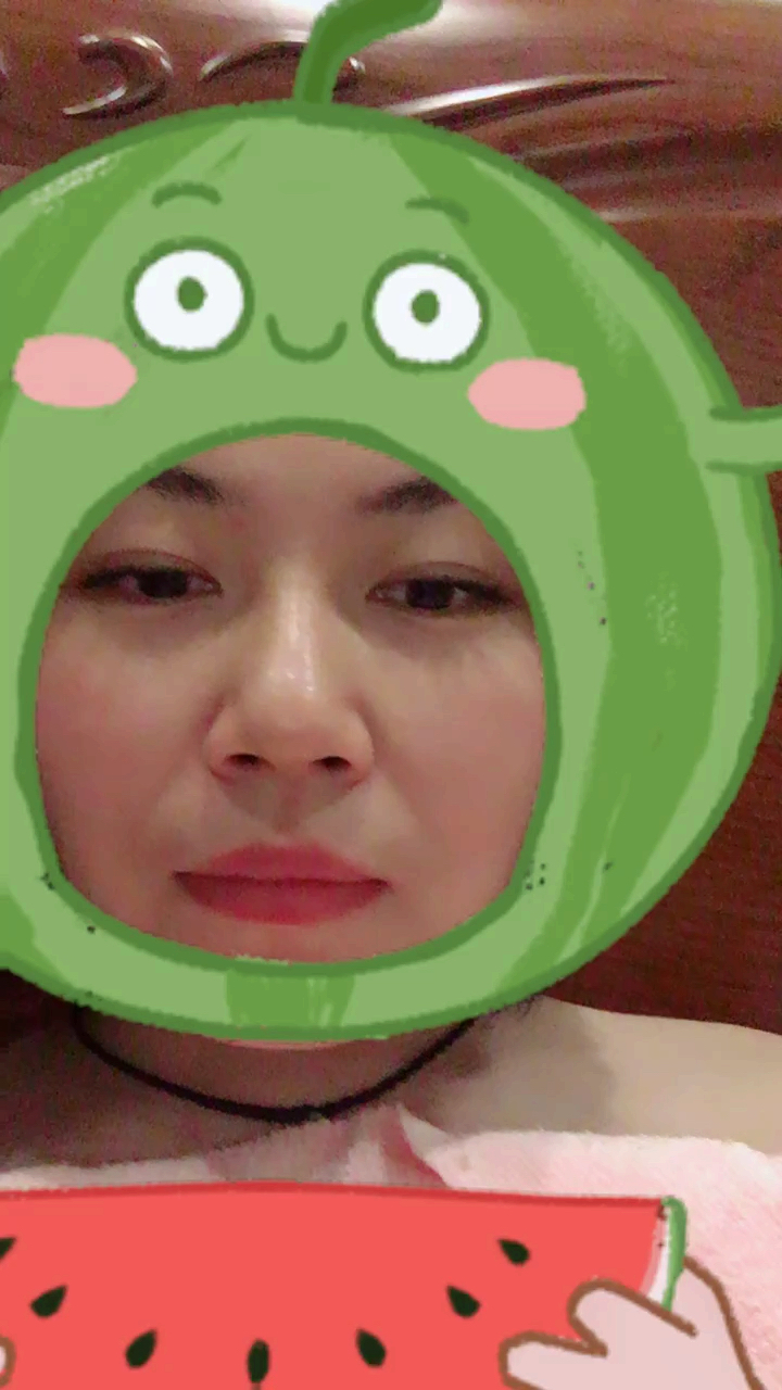 吃瓜的我(吃瓜这个梗怎么来的)