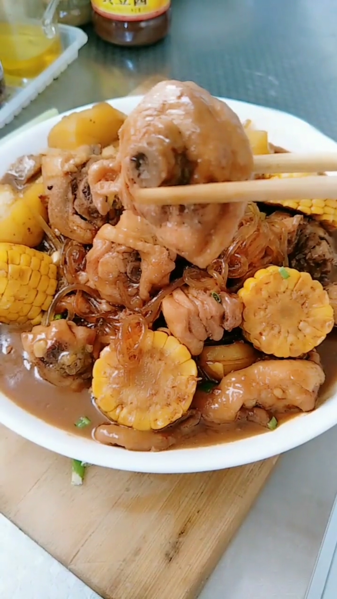 杆子哥的美食#黄焖玉米鸡.