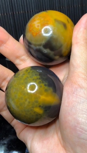 河北张家口宣化战国红玛瑙同料健身球直径直径43一对