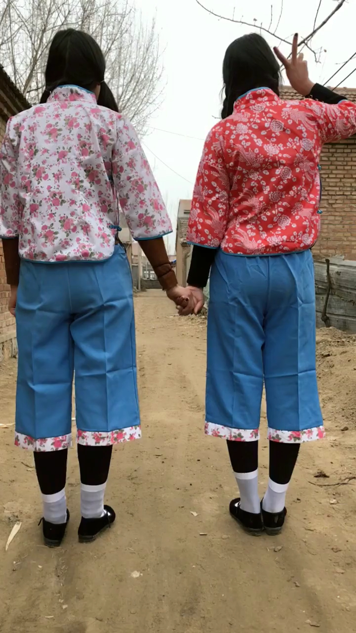 农村双胞胎姐妹花