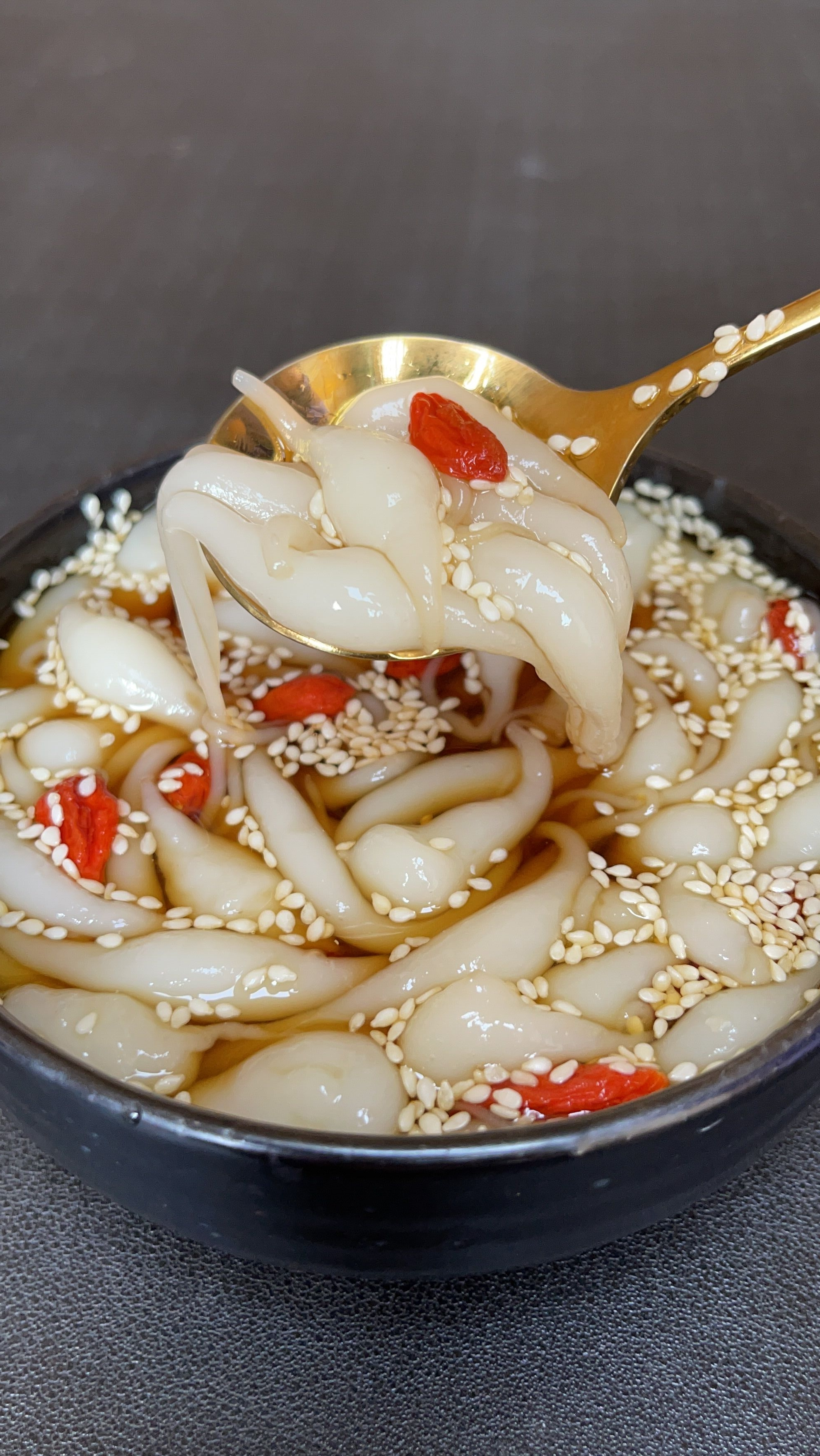 懒人版凉虾做法来了,比凉皮简单,比凉粉好吃,大小朋友都喜欢-度小视