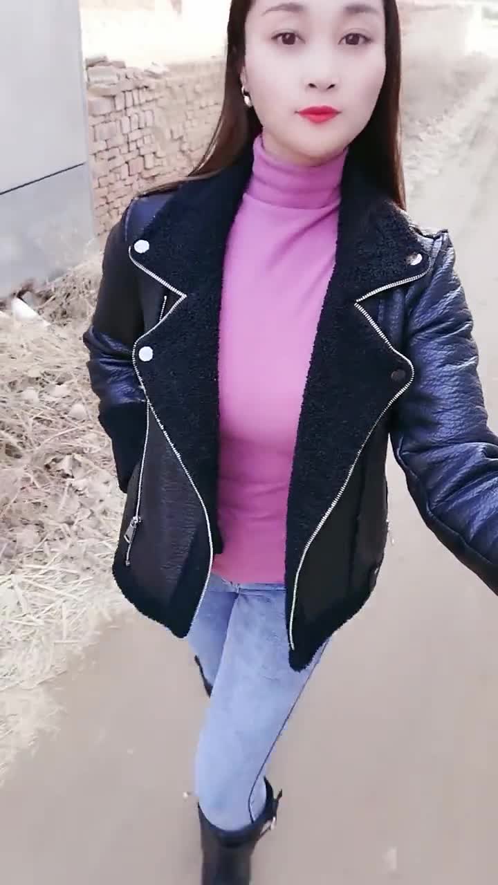 爱自拍的农村女神,气质唯美很优秀,娶回家旺夫