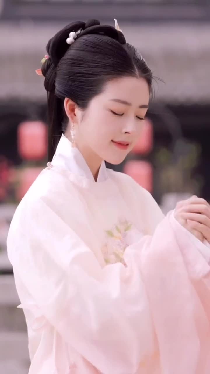 眼里只有你我有两个心愿你在我身边我在你身边"#汉服#徽韵国风大赏