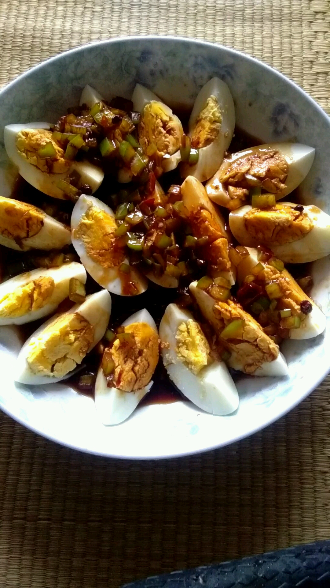 史上最热夏天#浇汁鸡蛋,这么简单方便,难道没吃过?