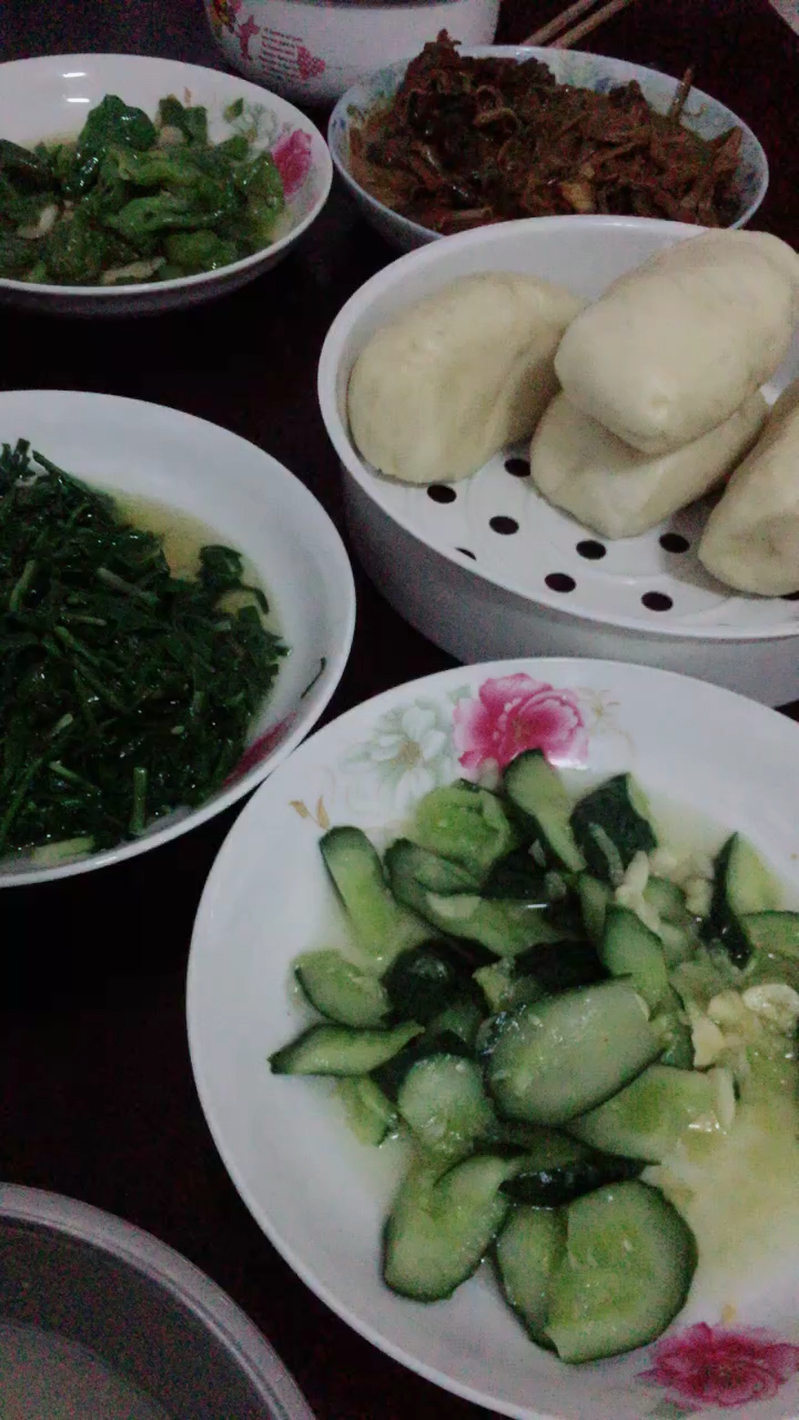 稀飯饅頭小菜