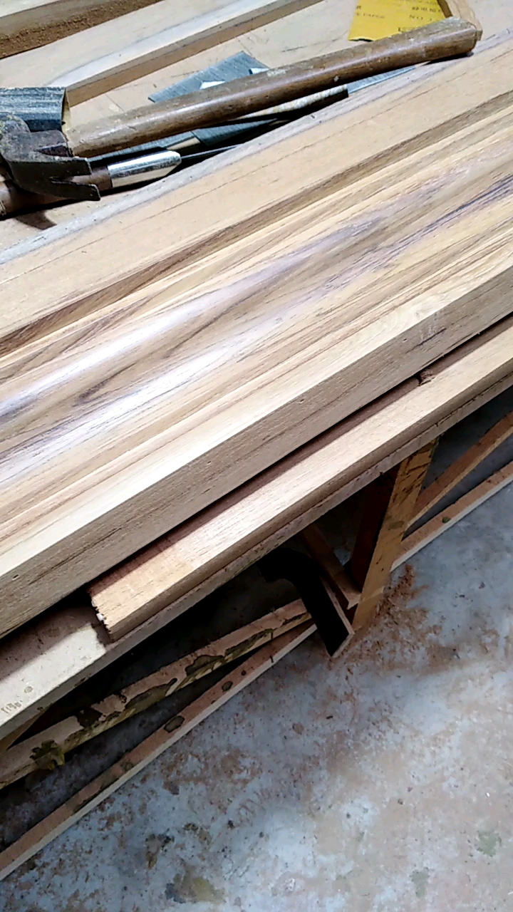 缅甸瓦城柚木阴角线砂光