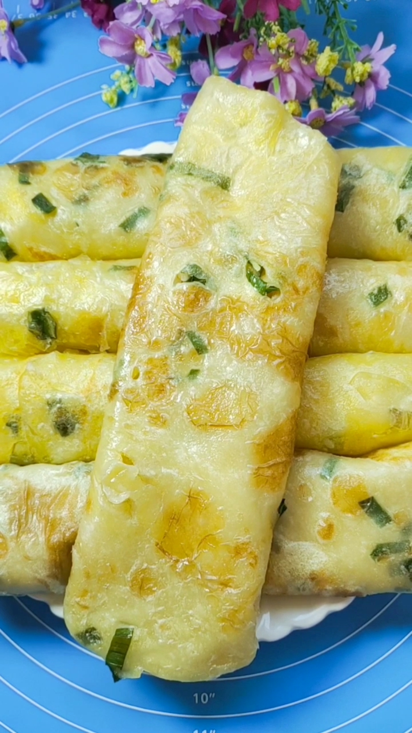 美食记#葱花饼柔软筋道,和面有技巧!