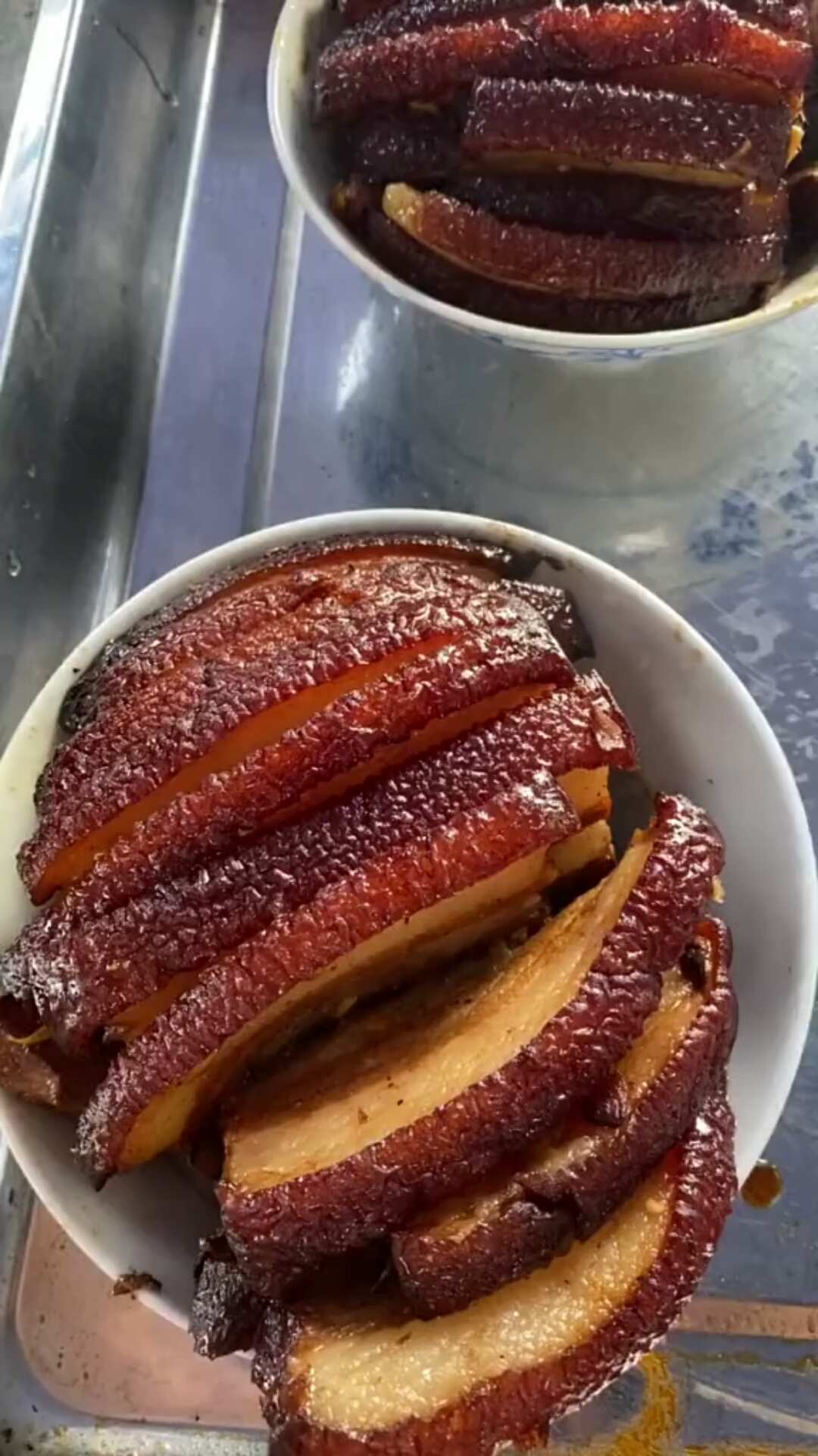 大块吃肉大碗喝酒这就是农村人