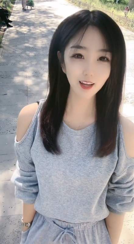 能让你笑的人未必能让你哭,但能让你哭的人一定有办法让你笑