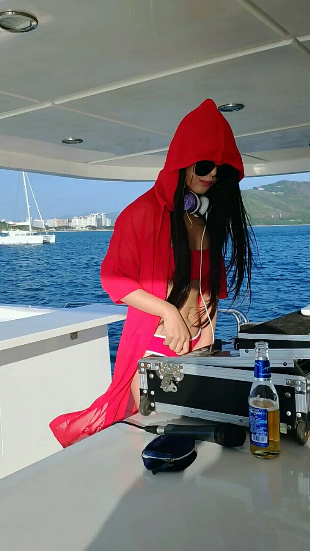 游艇dj,女王!