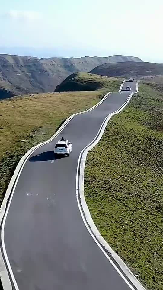 这样的波浪路,适合开什么车