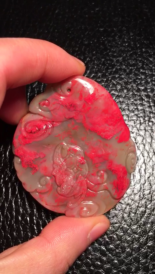 巴林鸡血石吊坠