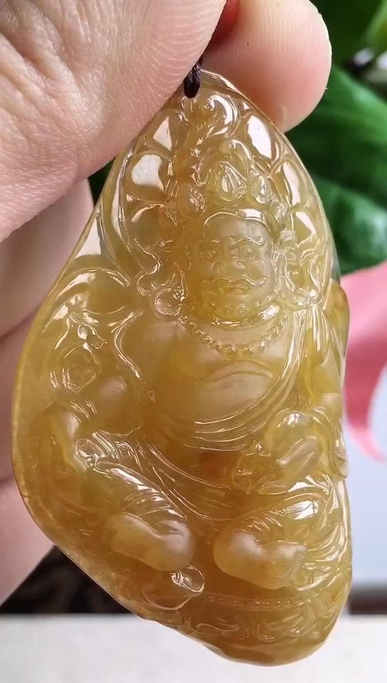 跨年留念#翡翠 特色黄财神吊坠62.3*36.5*10.6mm33.78g