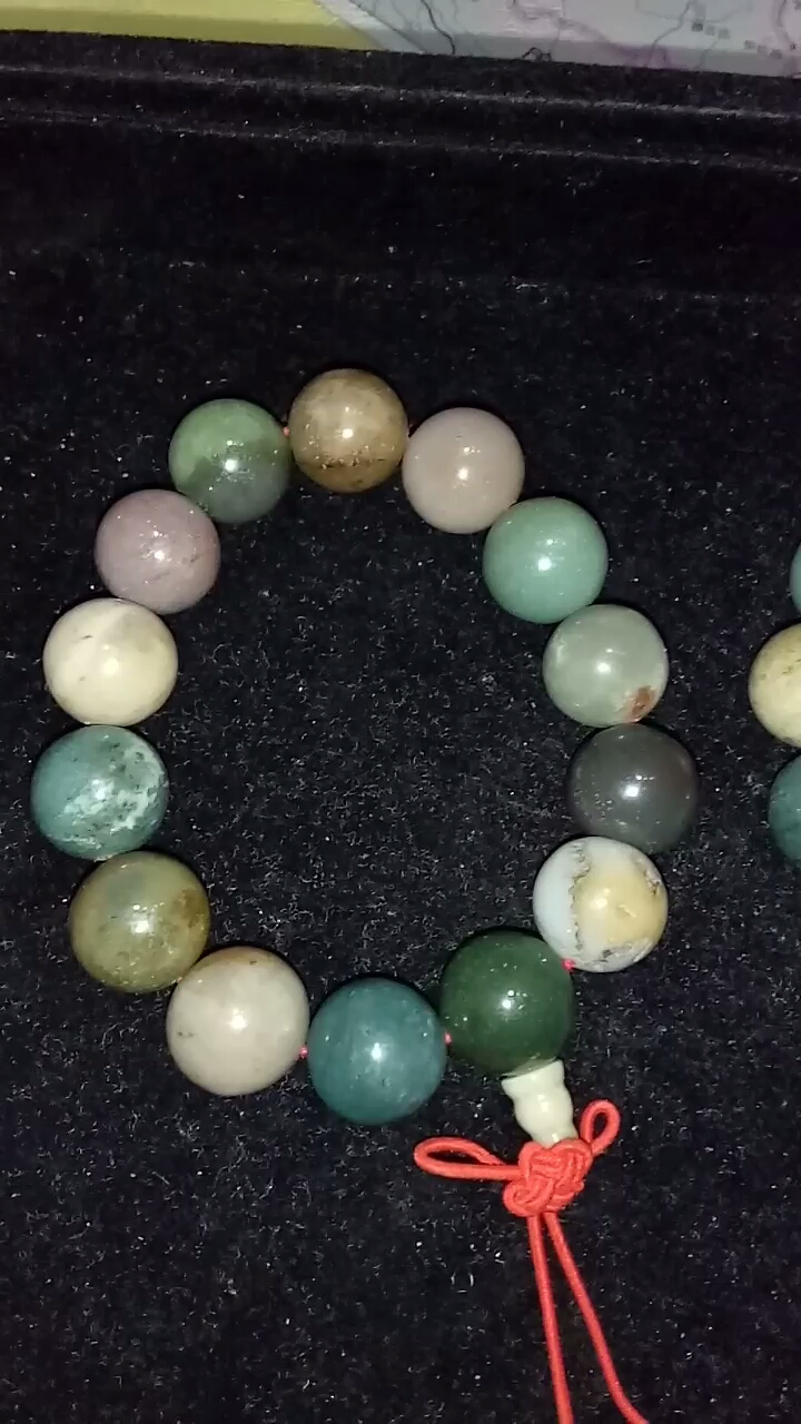 旅游进行时#七彩石手串