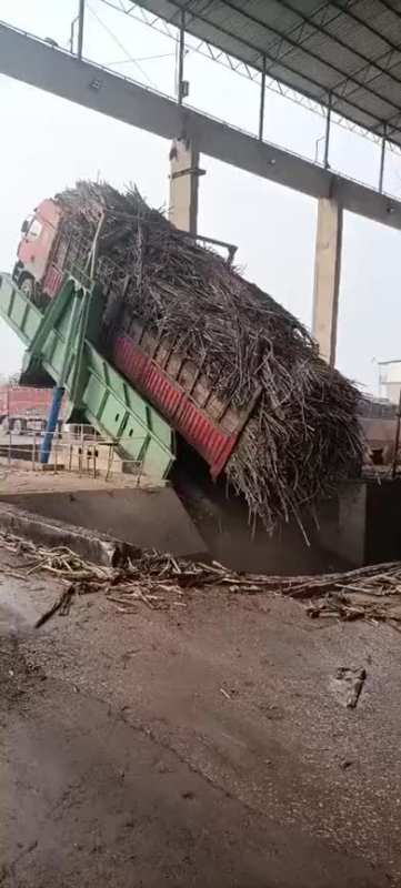 这几吨的铁筋可不是说笑的!