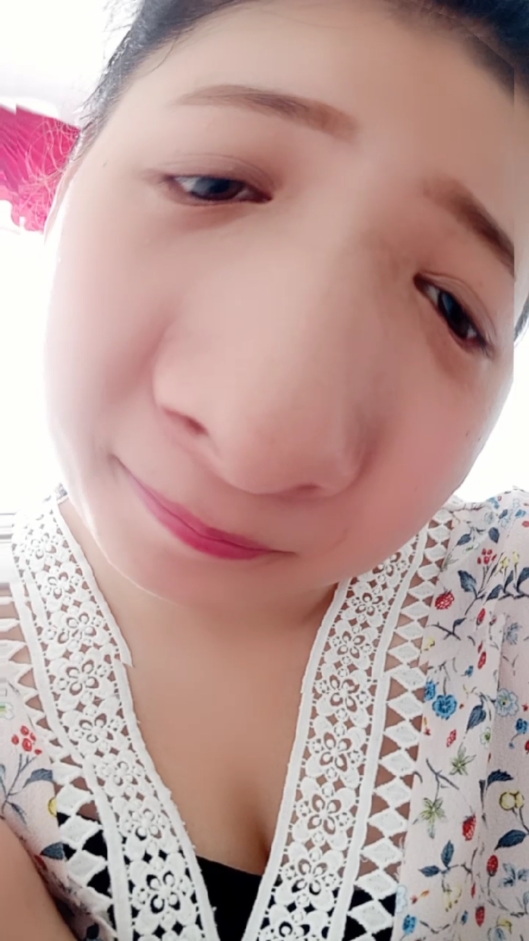 甩张臭脸给你#谁家的姑娘长得这么漂亮,快来领走