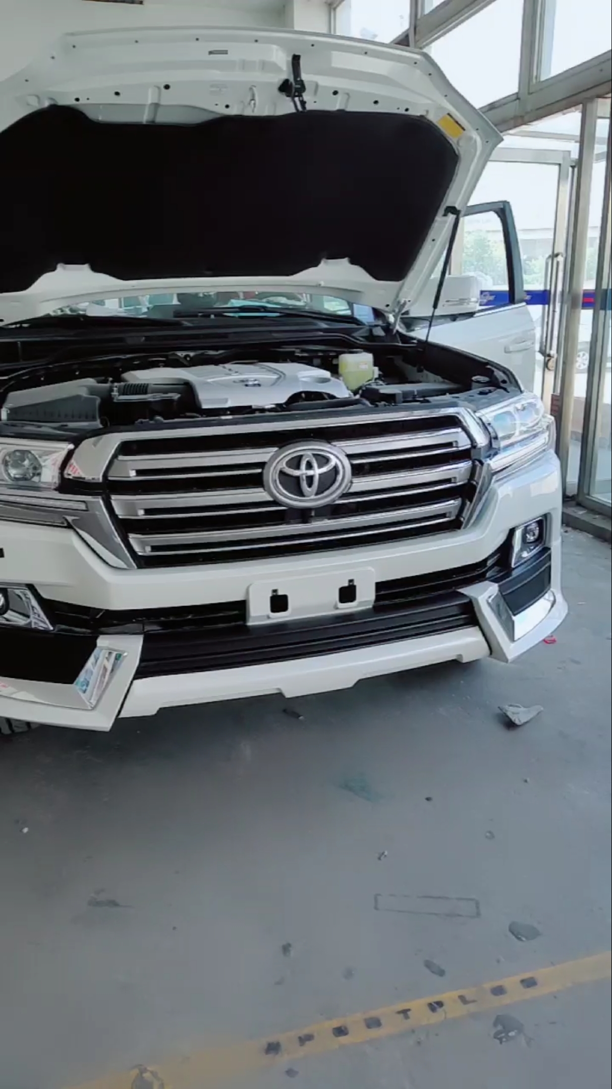 酷路泽5700改装中