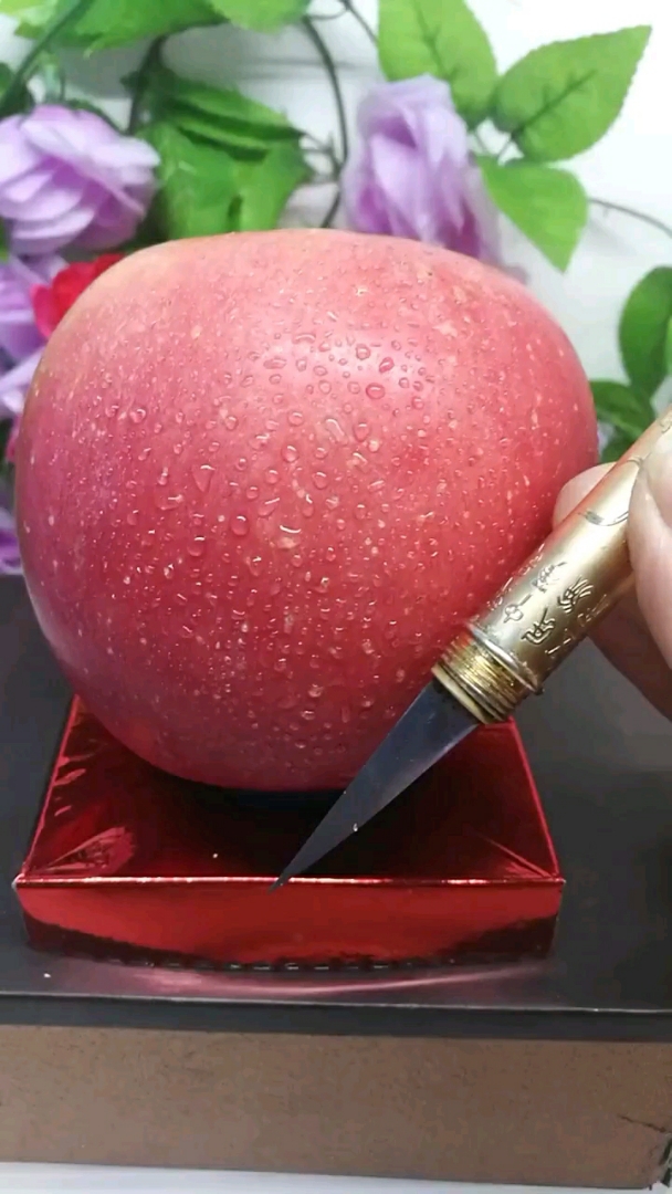 感恩有你#苹果雕刻艺术,爱心可以开始了