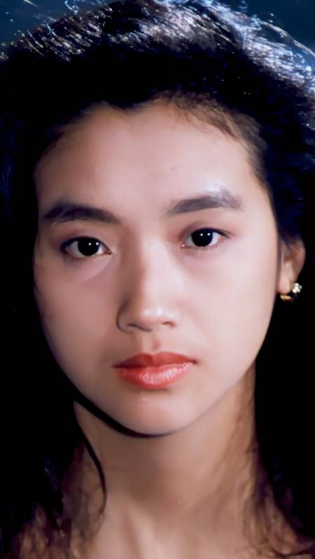 吴倩莲#出道及巅峰,当初在港媒,从浓眉大眼厮杀出来的单眼皮女神~度 