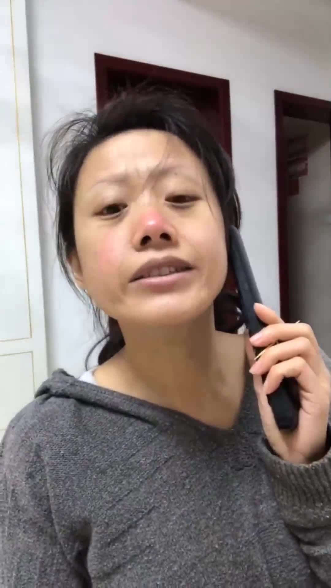 女生丑照越丑越好大妈图片