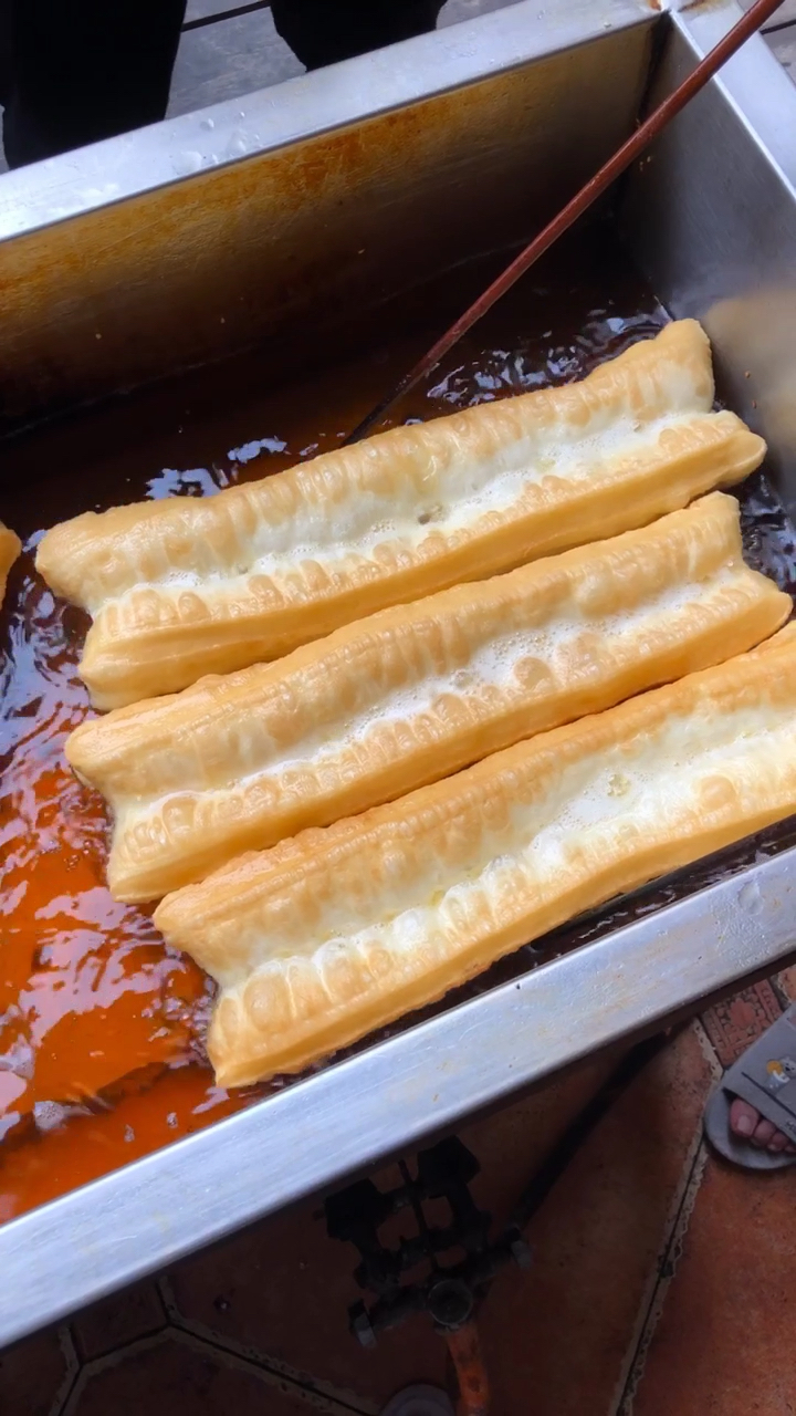 脆皮油条做这么漂亮,全网能有几人?