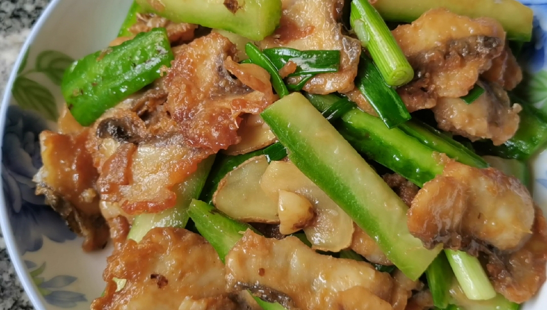 家庭小菜真坚味#丝瓜炒鱼片外酥里嫩!鱼片炒不烂