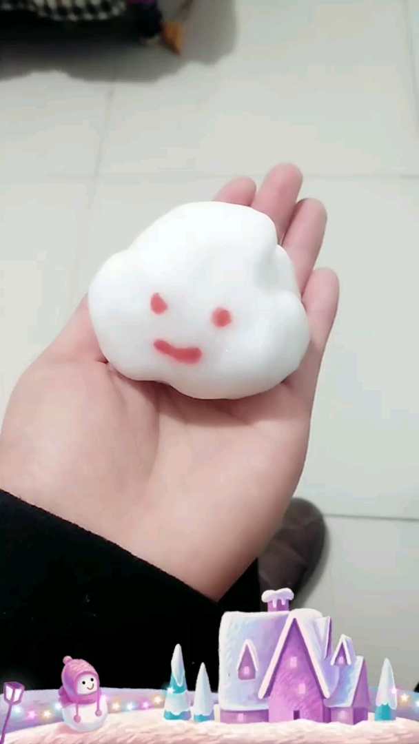 可爱的小雪球