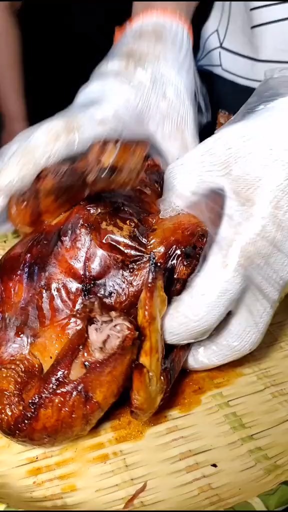 东北特色土窑坑烤,接地气的美味我吃一次就爱上了