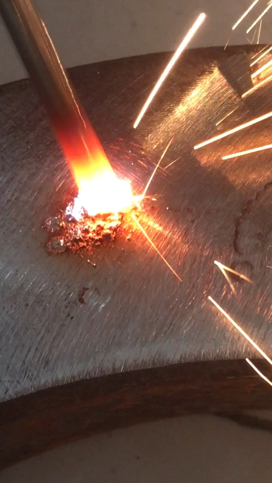 电火花修复铸造缺陷气孔砂眼