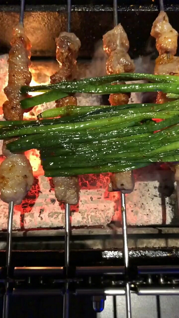 现在韭菜都成精了么