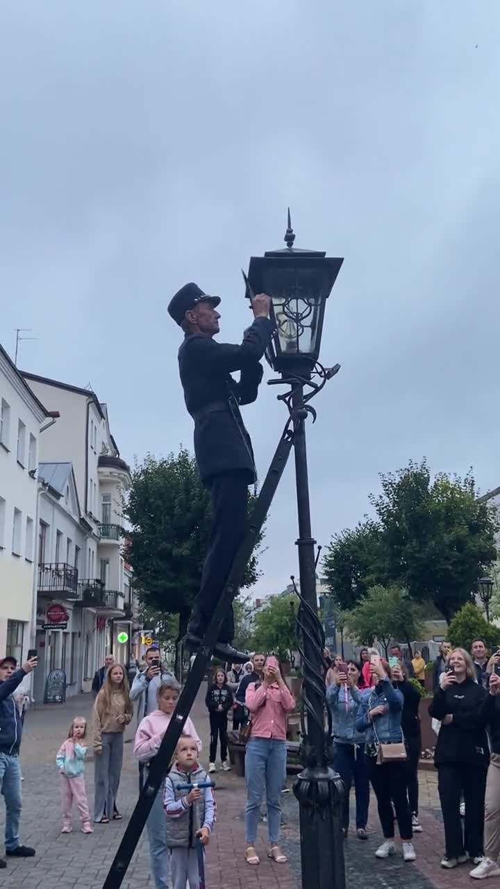 布列斯特,点灯人!这个带来光明