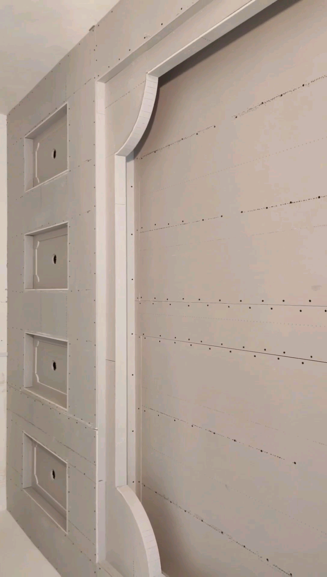 全民独门绝技咖#石膏板吊顶角的造型施工方法实拍-度小视