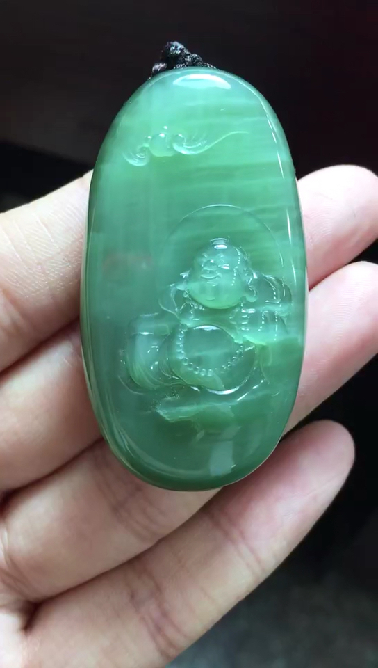 2580 俄老料猫眼料雕花佛公吊坠 佛引福来 尺寸54×30×16,品相完美